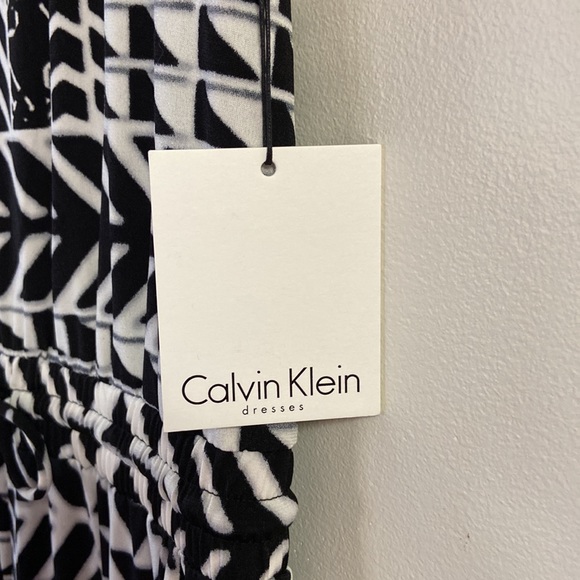 NWT Calvin Klein Black & Cream Sleeveless Jumpsuit Size 10 - Picture 5 of 9